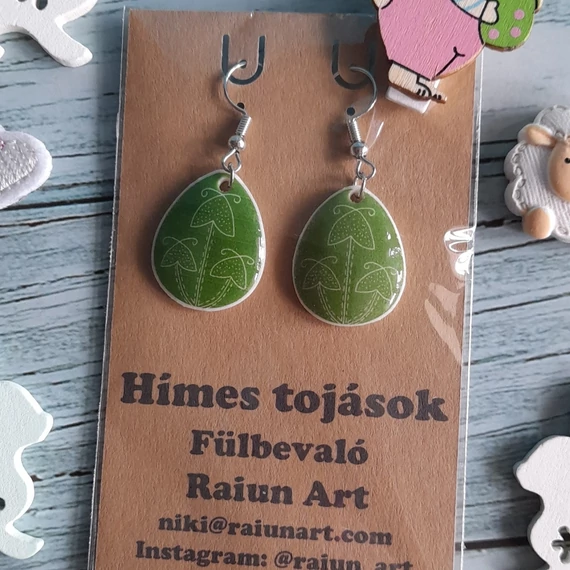 zöld pillangós mintájú fülbevaló